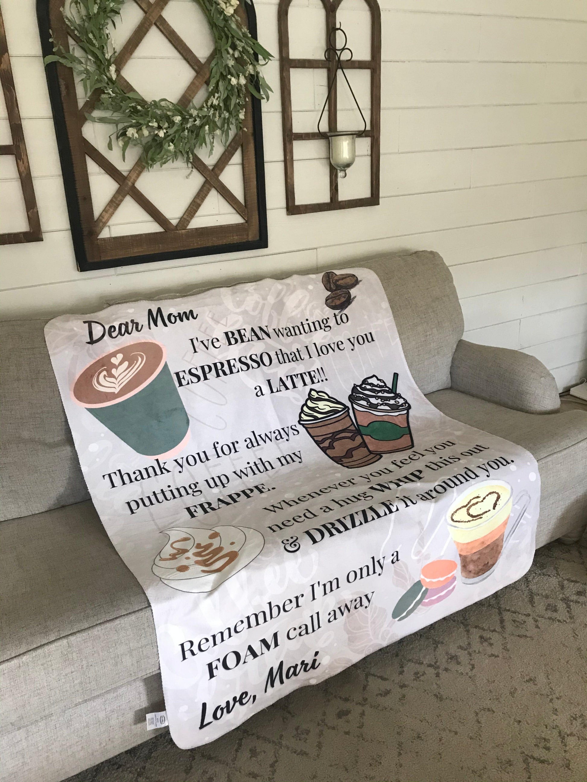 Mom Coffee Lovers Personalized Blanket - iheartgiftcart