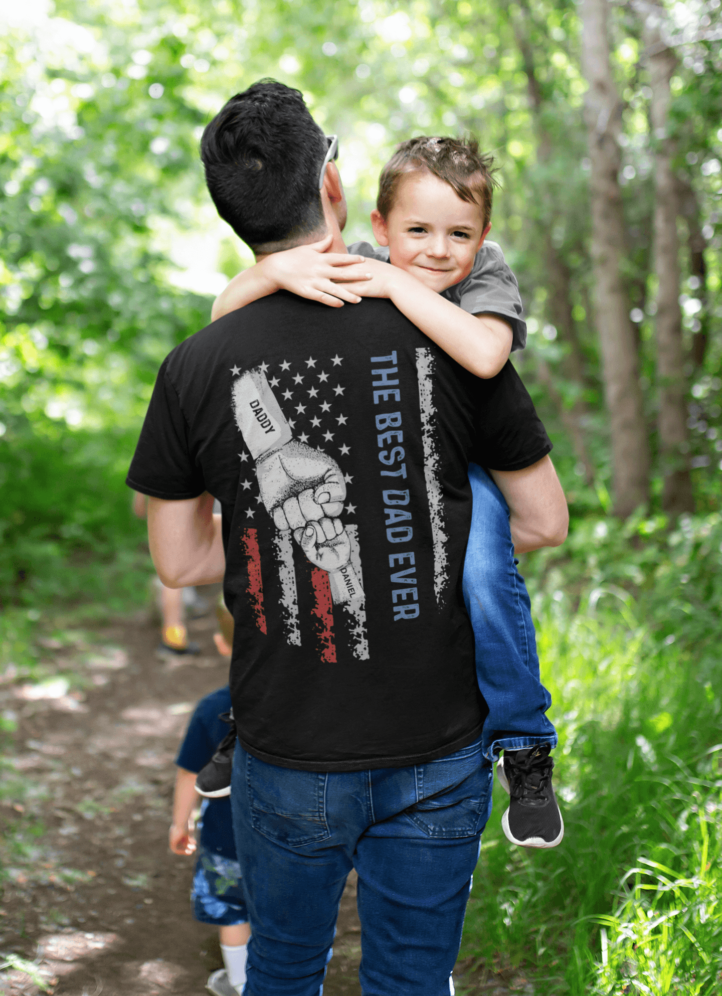 Personalized Patriotic Fist Bump up to 9 Kids| The Best Dad| The Best Grandpa, Pops |Uni-sex T-shirt (Back Printed) - iheartgiftcart